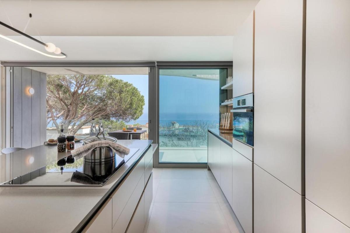 Vista Maris - Luxury In Camps Bay With Private Pool *