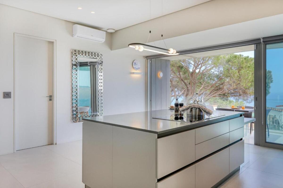 Apartment Vista Maris - Luxury In Camps Bay With Private Pool *