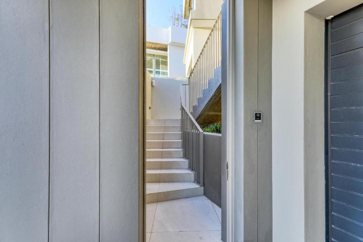 Vista Maris - Luxury In Camps Bay With Private Pool Apartment Cape Town