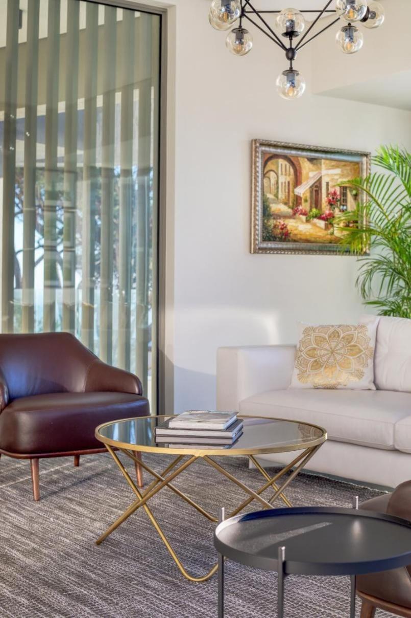 Vista Maris - Luxury In Camps Bay With Private Pool *